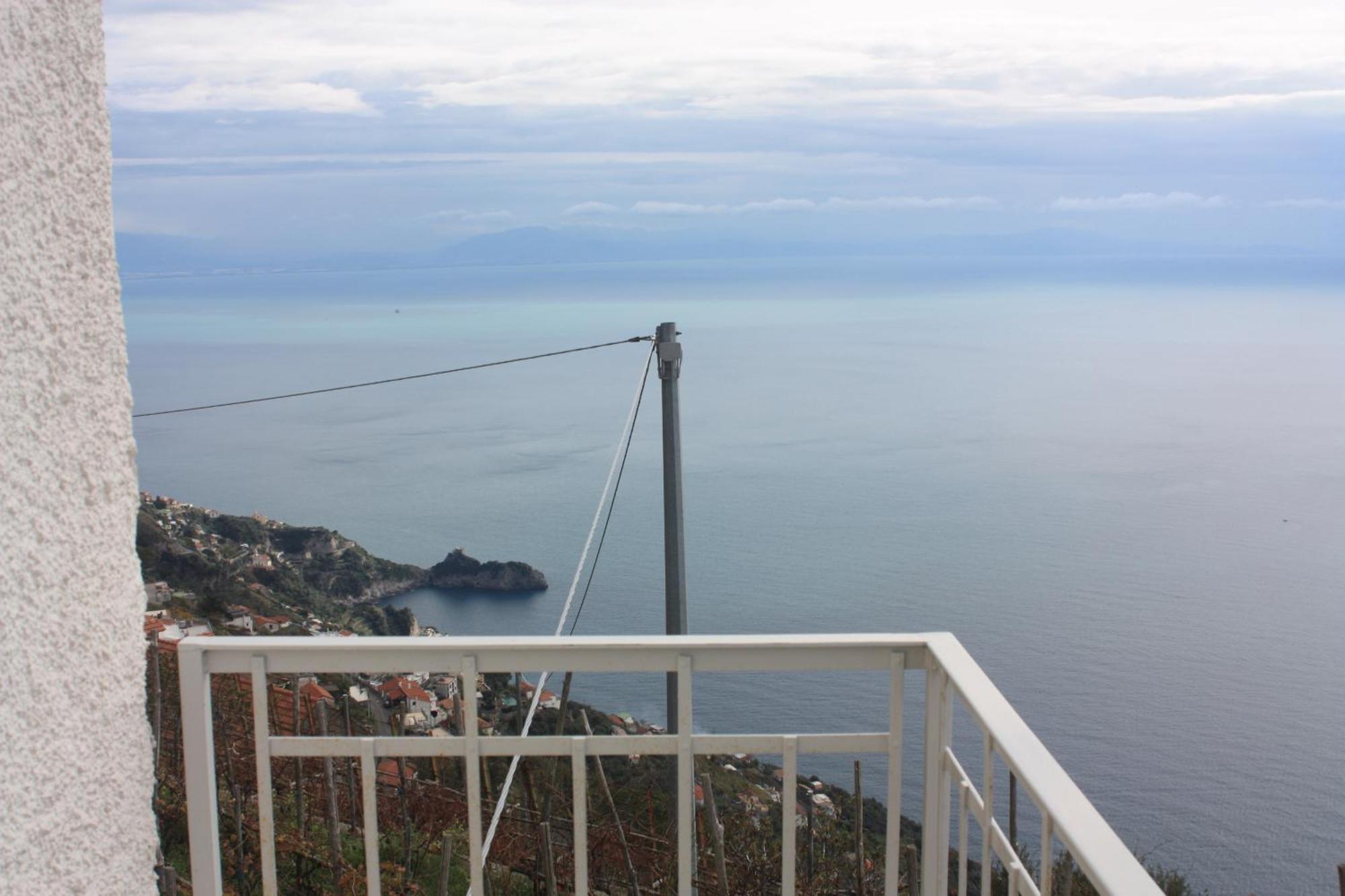Residence Pizzo Corvo Фуроре Екстериор снимка